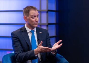 Requisitos y cómo solicitar una visa de trabajo temporal en Estados Unidos