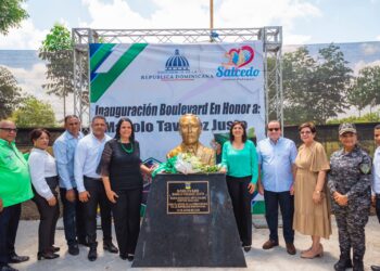 Paliza inaugura el bulevar Manolo Tavárez Justo en Salcedo