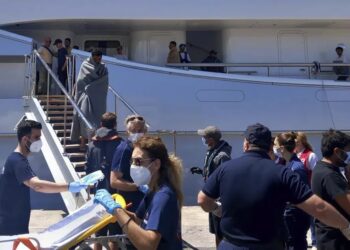 Al menos 79 migrantes muertos y decenas de desaparecidos tras naufragio en Grecia