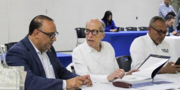 Organizaciones de Santiago discuten necesidad de aprobar ley de cambio climático