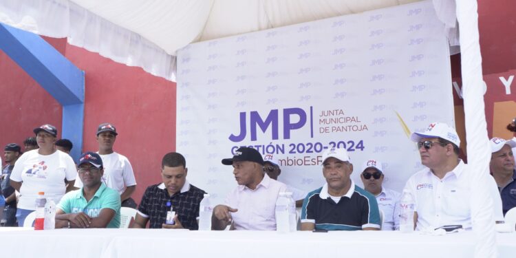 Alcalde Fidel apuesta a la transformación social de Pantoja mediante actividades deportivas y culturales