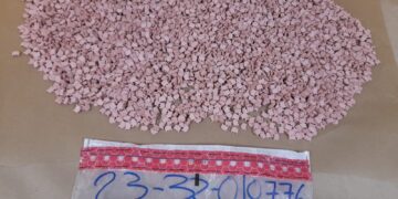 Arrestan en el AILA dominico español con más de 15 mil pastillas éxtasis