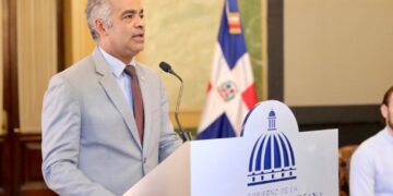 RD y Reino Unido firman proyectos de infraestructuras en los sectores agua, salud pública, transporte, energía y seguridad