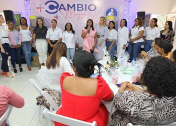 Mujeres de “Más Cambio” se reúnen y definen estrategias de repostulación de Luis Abinader