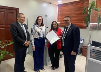 PRD deposita documentos sobre reservas de candidaturas ante JCE