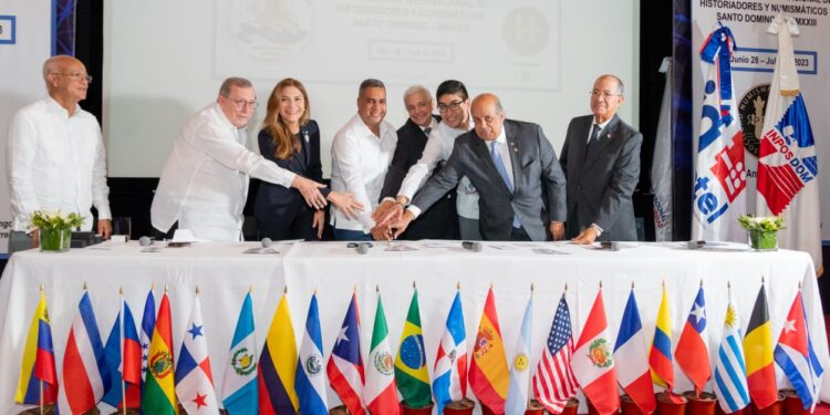 INPOSDOM pone en circulación sello postal conmemorativo a la “IV Convención de Historiadores y Numismáticos 2023”