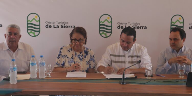 Clúster Turístico de la Sierra y Plan Sierra firman convenio de alianza estratégica