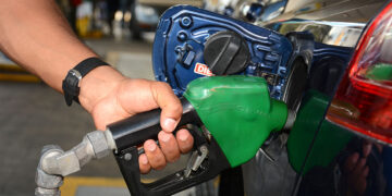 GLP baja 1.50; gasolinas se mantienen