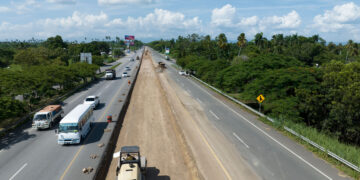Obras Públicas acelera trabajos solución vial en el KM 9 de la autopista Duarte
