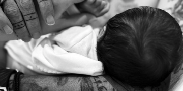 Nadia Ferreira y Marc Anthony muestran a su hijo