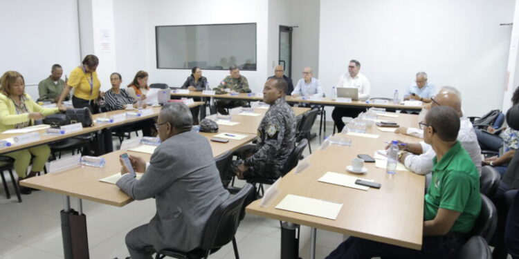 CNE se reúne para analizar proyecciones de Temporada Ciclónica 2023