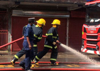 Un incendio destruye otro dormitorio femenino de estudiantes en Guyana