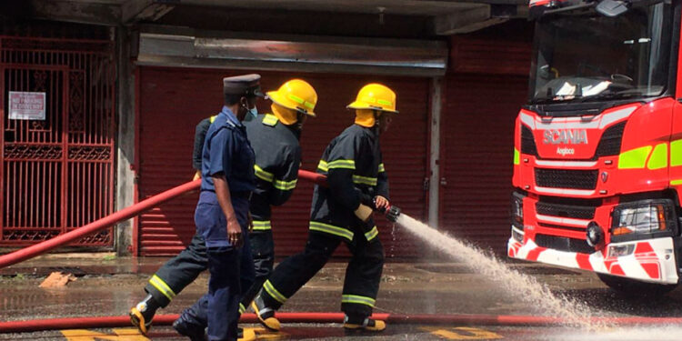 Un incendio destruye otro dormitorio femenino de estudiantes en Guyana