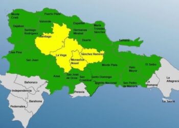 COE mantiene 25 provincias en alerta por incidencia de vaguada