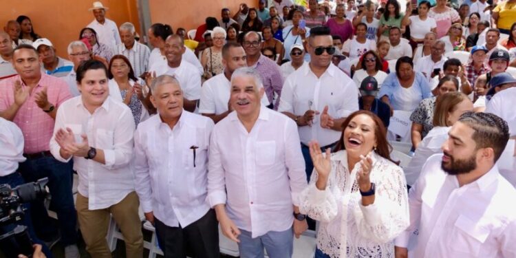 MVM lidera lanzamiento candidatura de Virmania Arzeno a Alcaldía Cotuí