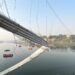 Puente en construcción colapsa en la India