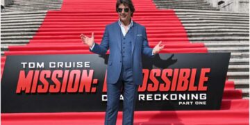 Tom Cruise paraliza Roma con el estreno de «Mission: Impossible 7»