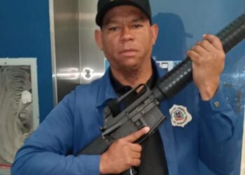 Cae abatido sargento de la Armada chofer de Migración en intento de asalto