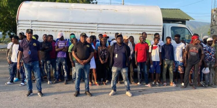 Migración: Más de 4,000 extranjeros ilegales detenidos y repatriados en una semana