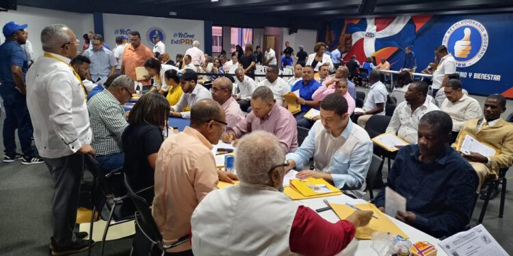 PRM recibe miles de inscripciones a puestos electivos legislativos y municipales