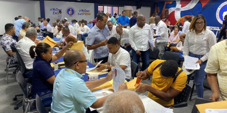 PRM recibe más de cuatro mil inscripciones para precandidaturas a puestos electivos