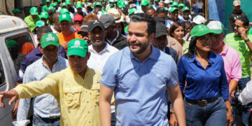 Rafael Paz recibe apoyo de altos dirigentes de la FP en Santo Domingo