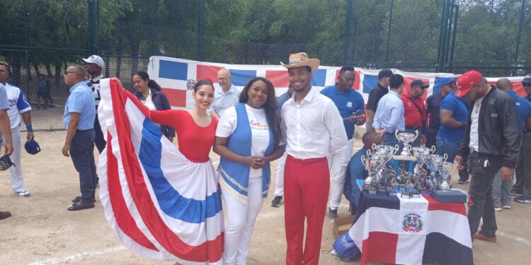 Precandidata en ultramar Ana Vidal realiza actividades culturales y educativas en Europa