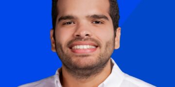 Vicente Sánchez aboga por la innovación y modernización del sistema legislativo