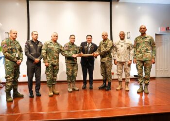 Aduanas mejora las condiciones laborales de su personal militar y policial