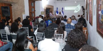 Analizan los conflictos en Medio Oriente desde la óptica del periodismo  