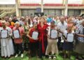 Gobierno entrega 544 de propiedad en Azua