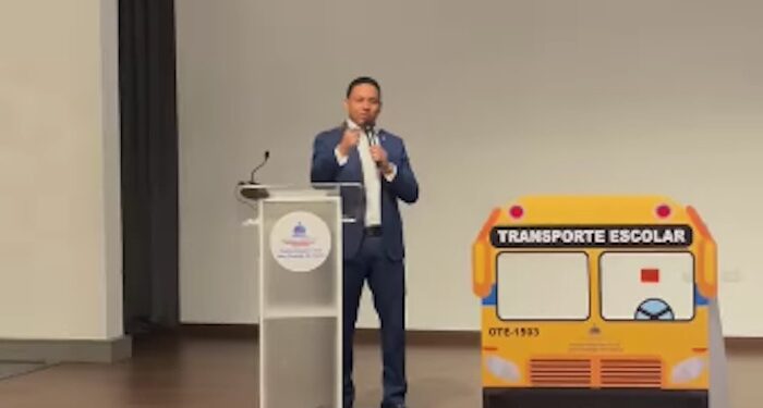 Elías Matos pondera Plan de Movilidad Escolar en la Circunscripción #1