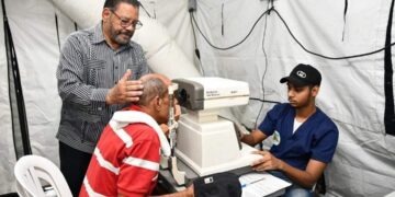 El doctor Ramiro García resalta los principales problemas visuales que afectan a la RD