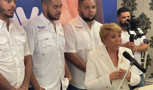 Miledys Cuevas anuncia formalmente aspiraciones a Diputada por el PRM
