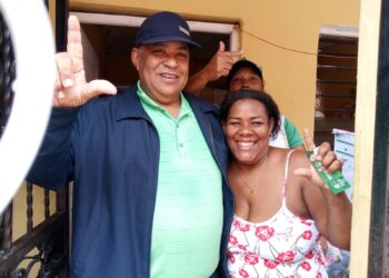 El movimiento Juntos Podemos Más recibe nuevos miembros