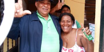 El movimiento Juntos Podemos Más recibe nuevos miembros