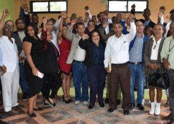 Colegio Locutores designa 14 subcoordinadores en distintas regiones del país