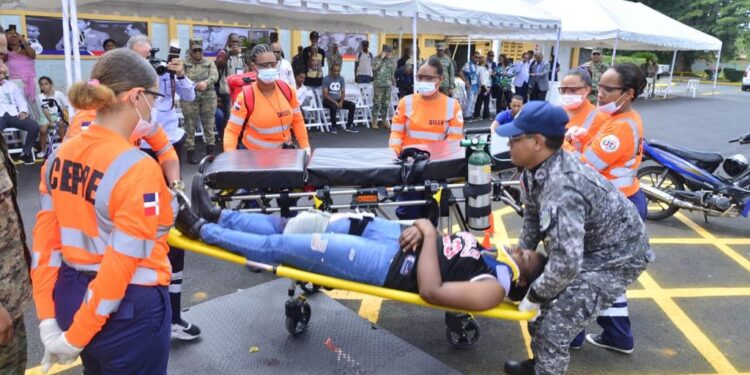 Escuelas Vocacionales certifican por primera vez técnicos en respuestas de emergencias hospitalarias