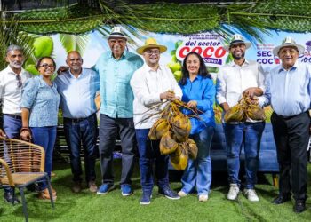 FEDA relanza la producción de coco en el país; celebran festival en Nagua