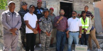 Iniciativa de grupos comunitarios en Cabral de Barahona busca reparar viviendas a personas de escasos recursos