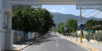 Con una inversión de RD$600 millones entregan obras viales en Ansonia-Las Barías y Las Charcas de Azua