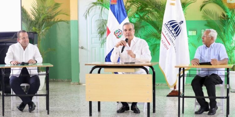 Abinader anuncia "Bono a Mil" beneficiará más de un millón de hogares