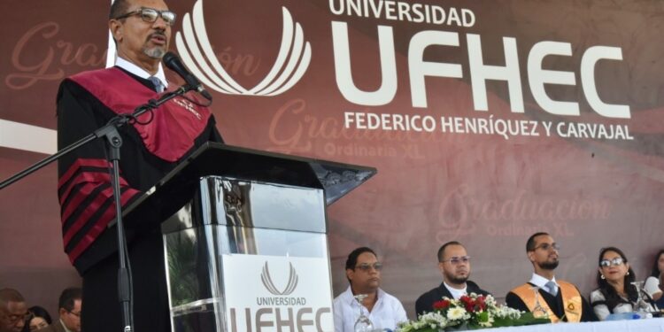 Rector UFHEC hace un llamado para la construcción de una autopista en el Sur