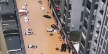 El Tifón Doksuri deja 720 mil afectados en sur de China