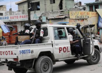 Kenia desplegará 1.000 policías en Haití para colaborar en la lucha contra las bandas armadas y “restablecer la normalidad”