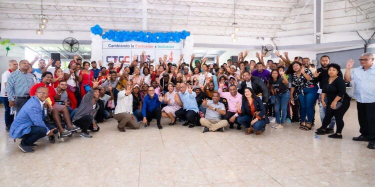 Juramentan Movimiento por la Inclusión de la Discapacidad