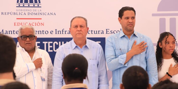 Dirección General de Mantenimiento e Infraestructura Escolar realiza lanzamiento del "Plan Nacional de Techados de Canchas Escolares"