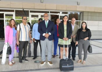 Casas Editoras Dominicanas depositan evidencias de la transparencia de adjudicación libros de textos