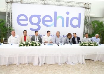 Conductores de EGEHID son capacitados en seguridad vial por la escuela del Intrant