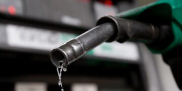 Precios combustibles seguirán iguales